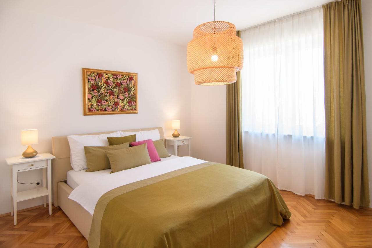 Julie City Centre Porec Apartment Luaran gambar